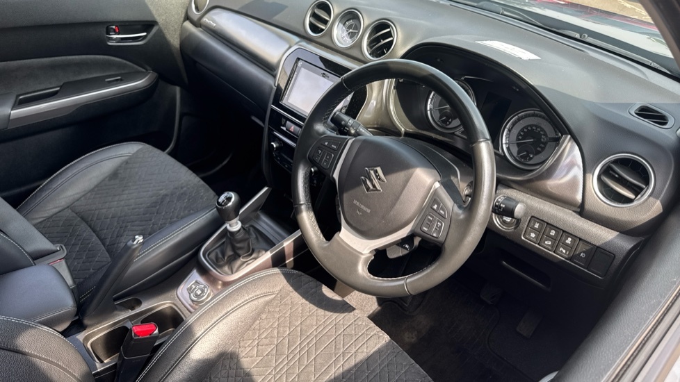 Suzuki Vitara Sz-t Black #11