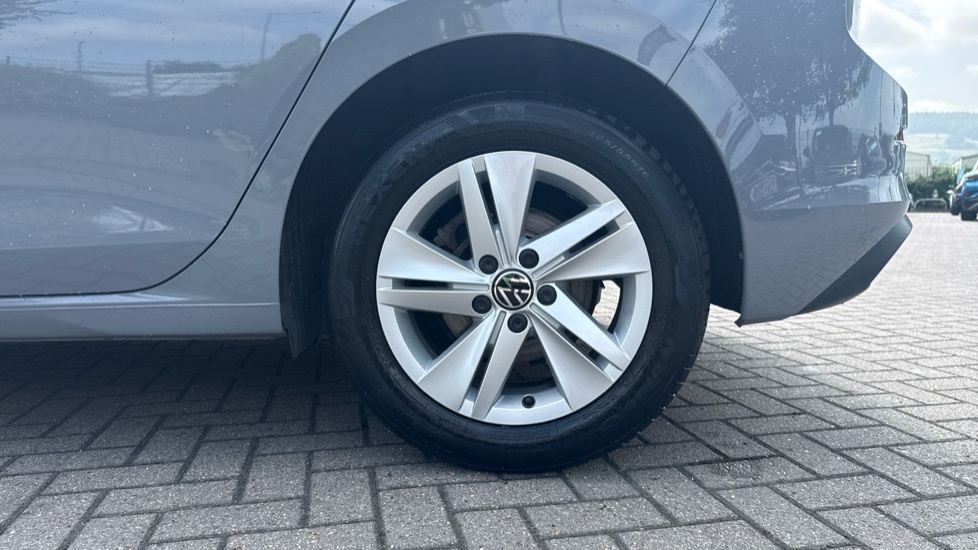 Volkswagen Golf Life Grey #5