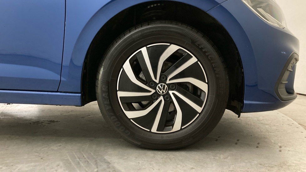 Volkswagen Polo Life YB73VNT Blue #5