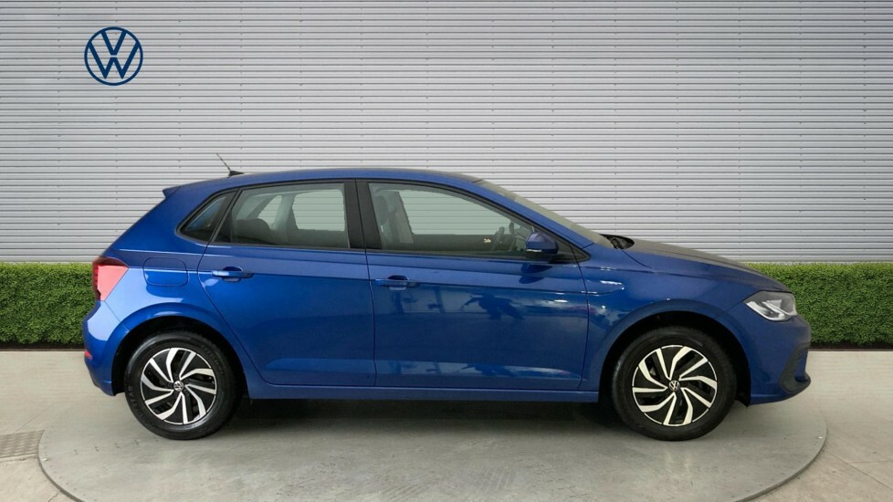 Volkswagen Polo Life YB73VNT Blue #4