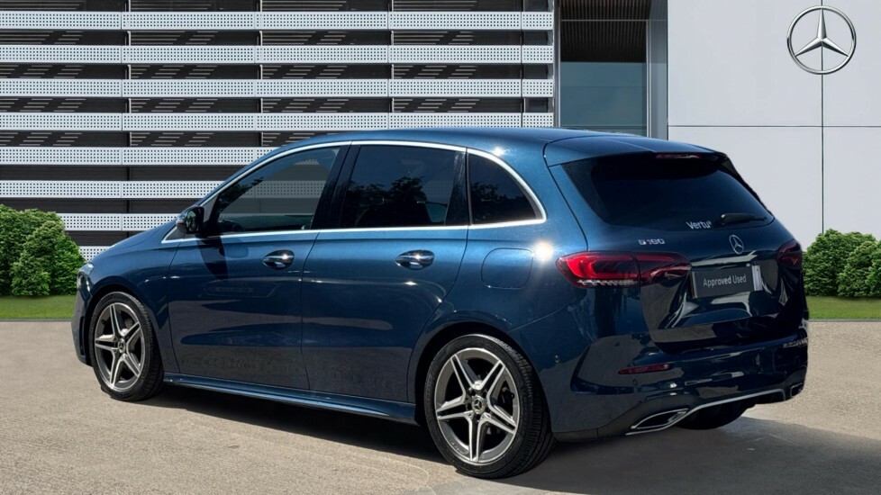 Mercedes-Benz B Class Amg Line Blue #2