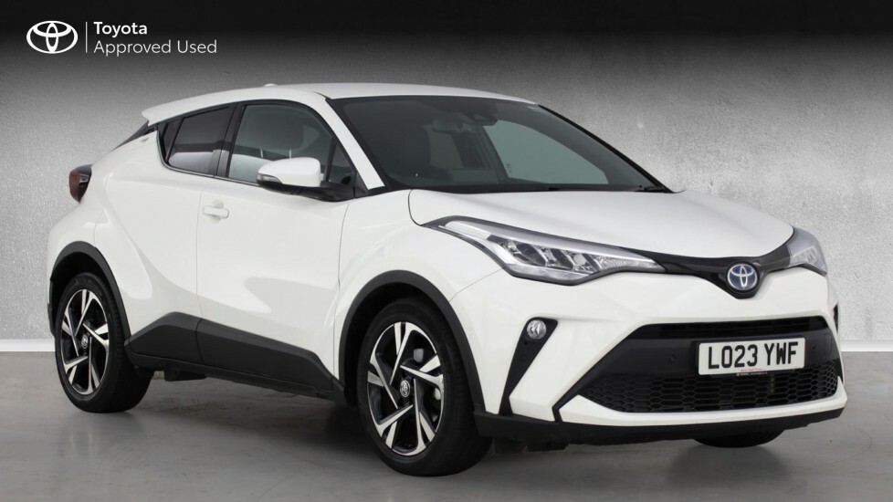 Toyota C-Hr Design White