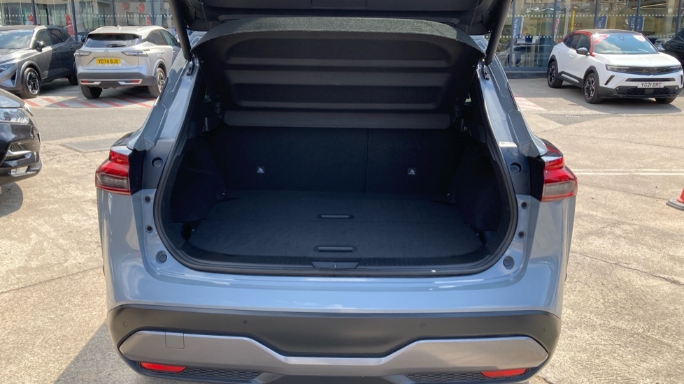 Nissan Qashqai Tekna FV23EKO Grey #4