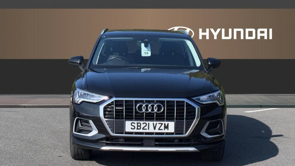 Audi Q3 Sport Black #3