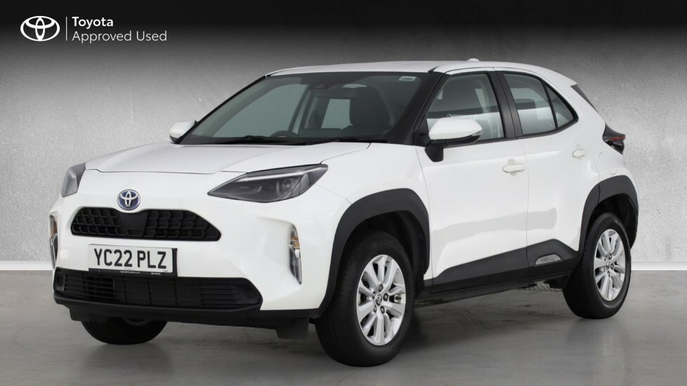 Toyota Yaris Cross Icon White #3