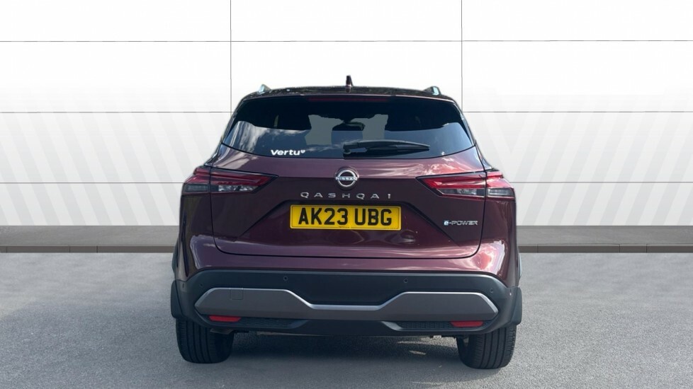 Nissan Qashqai Tekna Red #6