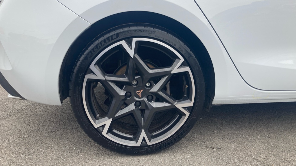 Cupra Leon 1.5 Etsi V2 Hatchback Hybrid Dsg Grey #29