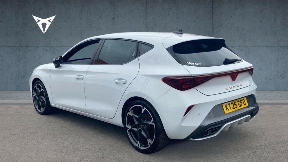 Cupra Leon 1.5 Etsi V2 Hatchback Hybrid Dsg Grey #3