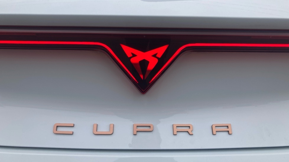 Cupra Leon 1.5 Etsi V2 Hatchback Hybrid Dsg Grey #26