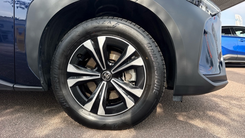 Toyota bZ4X Motion Black #25