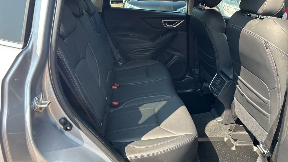 Subaru Forester Xe Premium Black #21