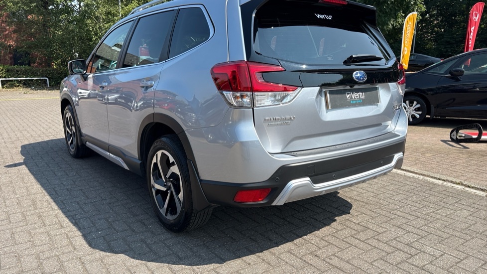 Subaru Forester Xe Premium Black #16