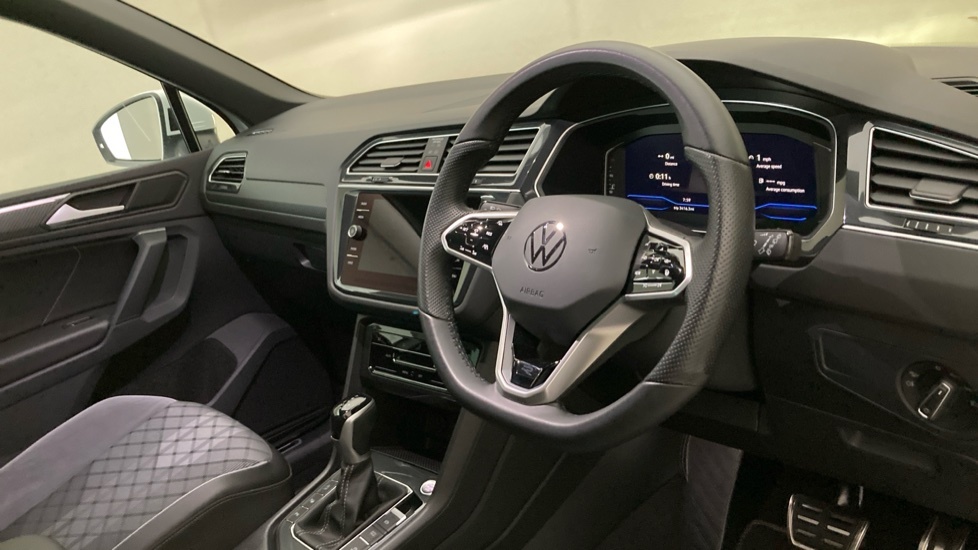 Volkswagen Tiguan R-line White #6