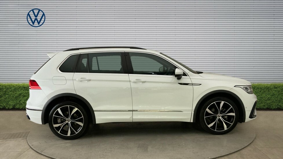 Volkswagen Tiguan R-line White #4