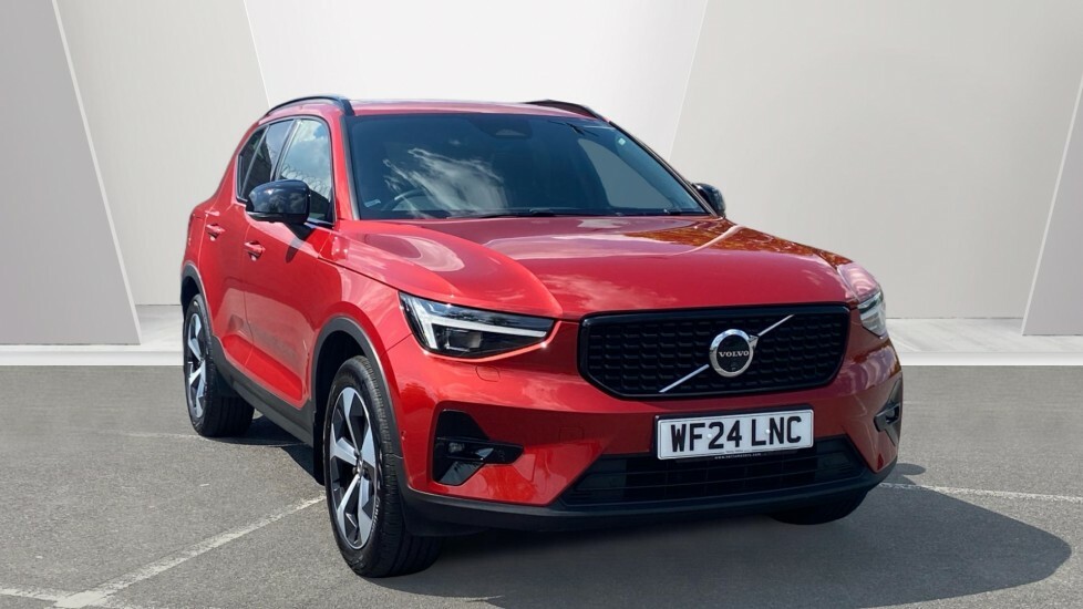 Volvo XC40 Ultimate Red