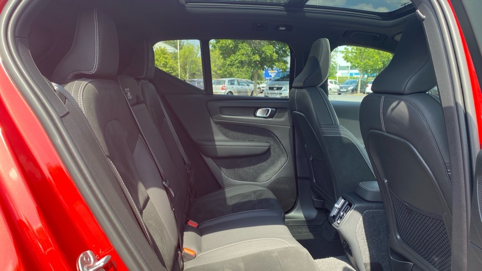 Volvo XC40 Ultimate WF24LNC Red #6