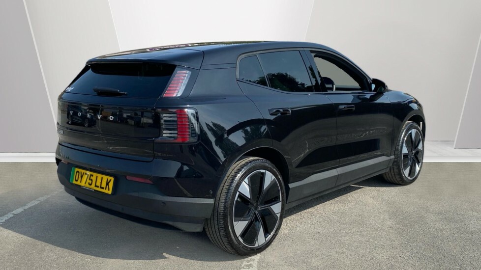 Volvo EX30 Ultra Black #2
