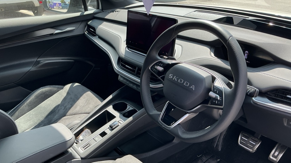 Skoda Elroq Sportline White #6