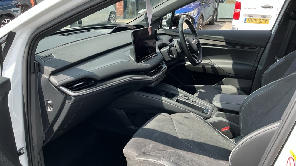 Skoda Elroq Sportline White #2