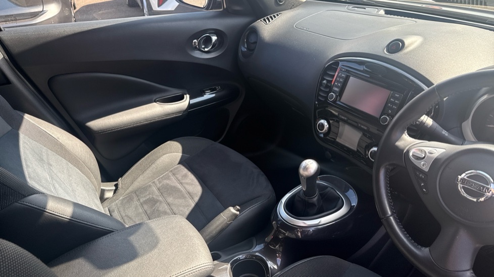 Nissan Juke Acenta Red #13