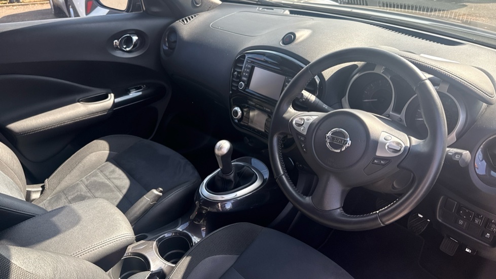 Nissan Juke Acenta Red #11