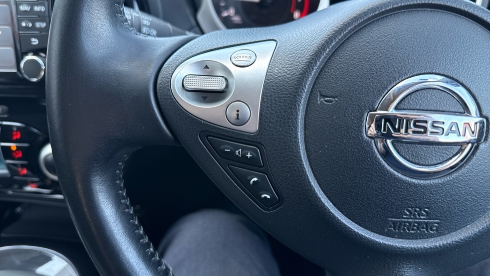 Nissan Juke Acenta Red #36
