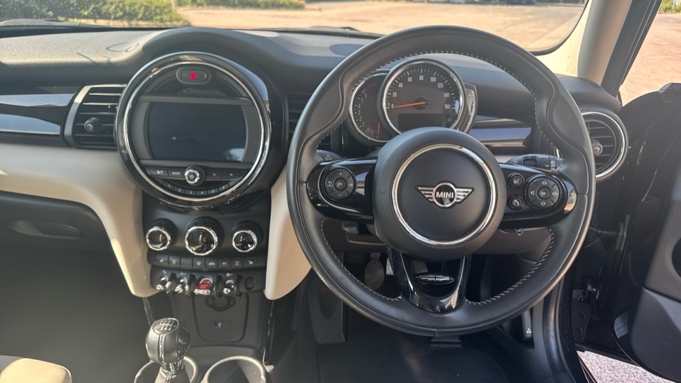 Mini Hatch Cooper Exclusive WD19XBZ Black #5