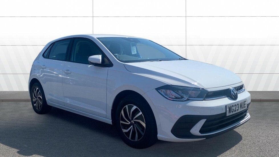 Volkswagen Polo Life White