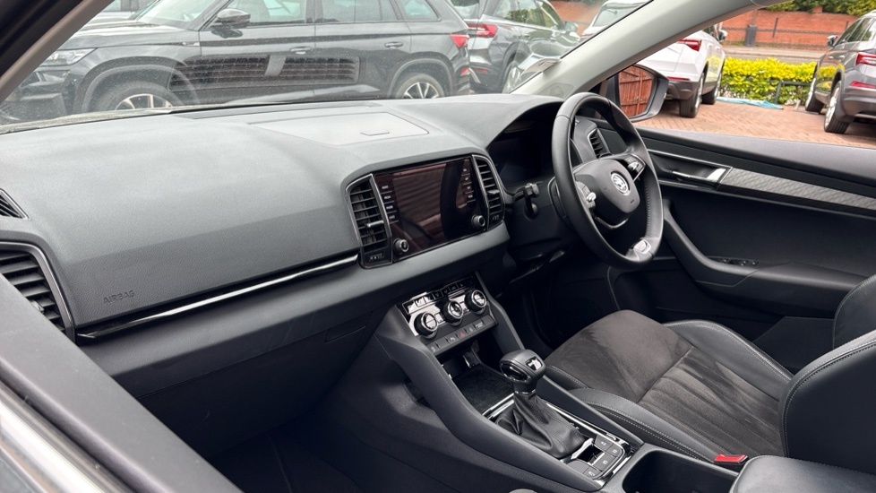 Skoda Karoq Se L FG24UAN Grey #2