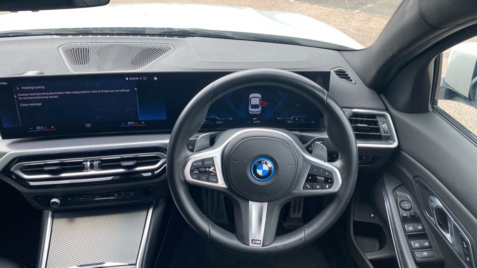 BMW 3 Series M Sport YG72ZFX White #5
