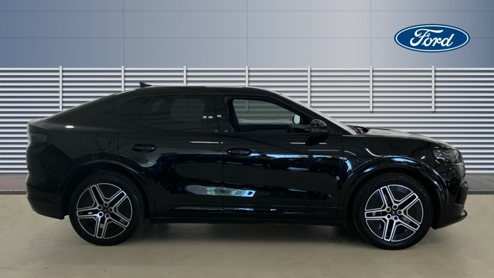 Ford Capri Premium Black #5