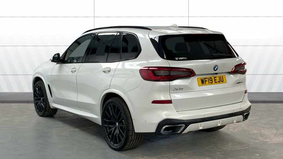 BMW X5 M M Sport White #2