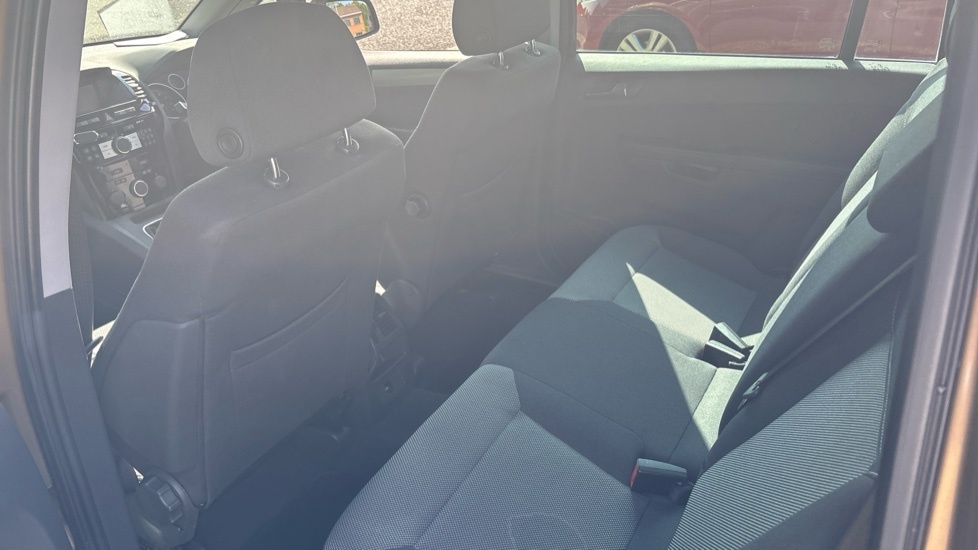 Vauxhall Zafira  White #16
