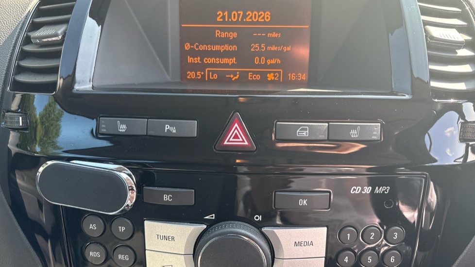 Vauxhall Zafira  White #21