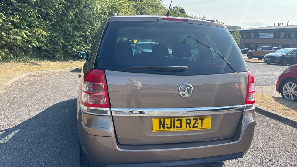 Vauxhall Zafira  White #31