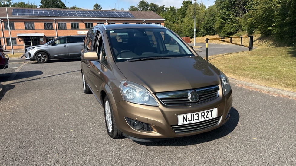 Vauxhall Zafira  White #37