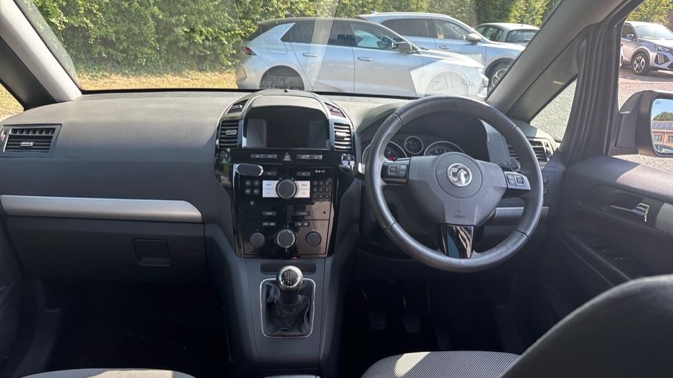 Vauxhall Zafira  White #10