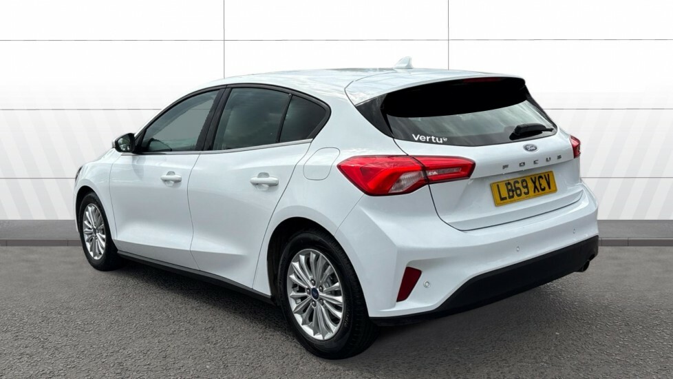 Ford Focus Titanium White #2