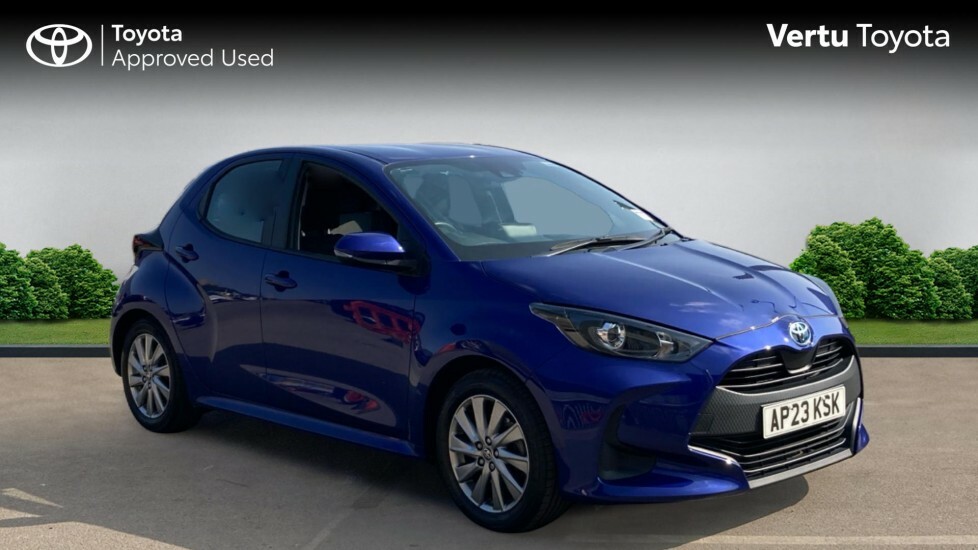 Toyota Yaris Icon Blue