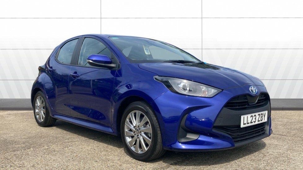 Toyota Yaris Icon Blue