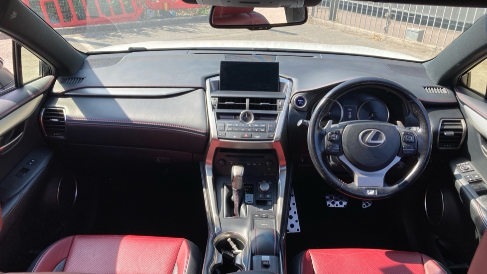 Lexus NX 300H Luxury 153 Silver #6
