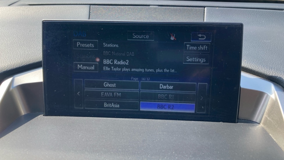 Lexus NX 300H Luxury 153 Silver #43