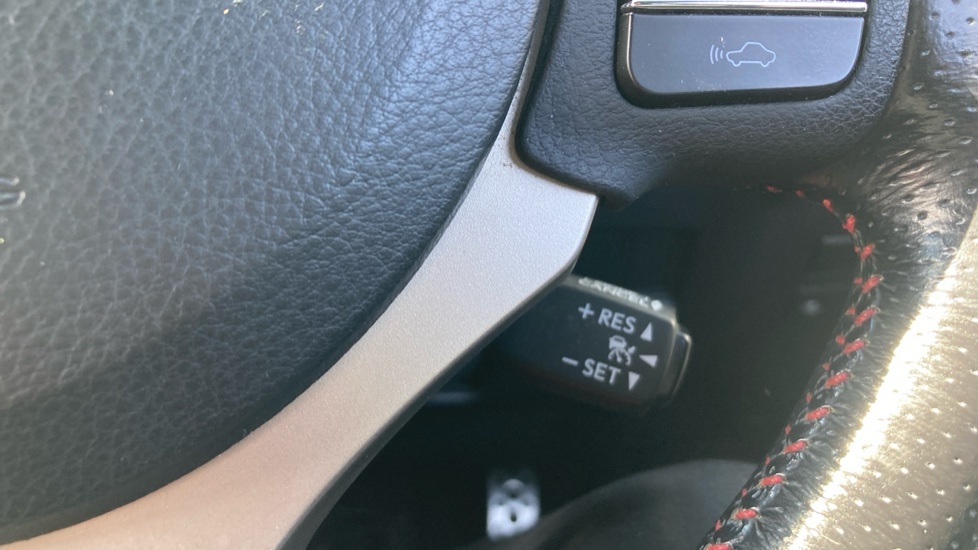Lexus NX 300H Luxury 153 Silver #33