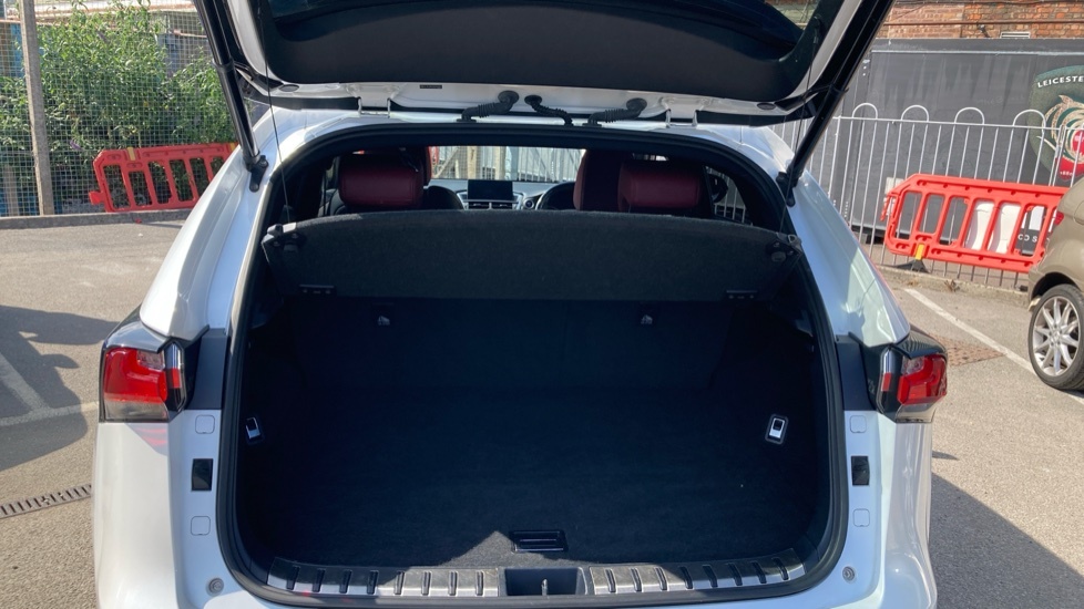 Lexus NX 300H Luxury 153 Silver #13