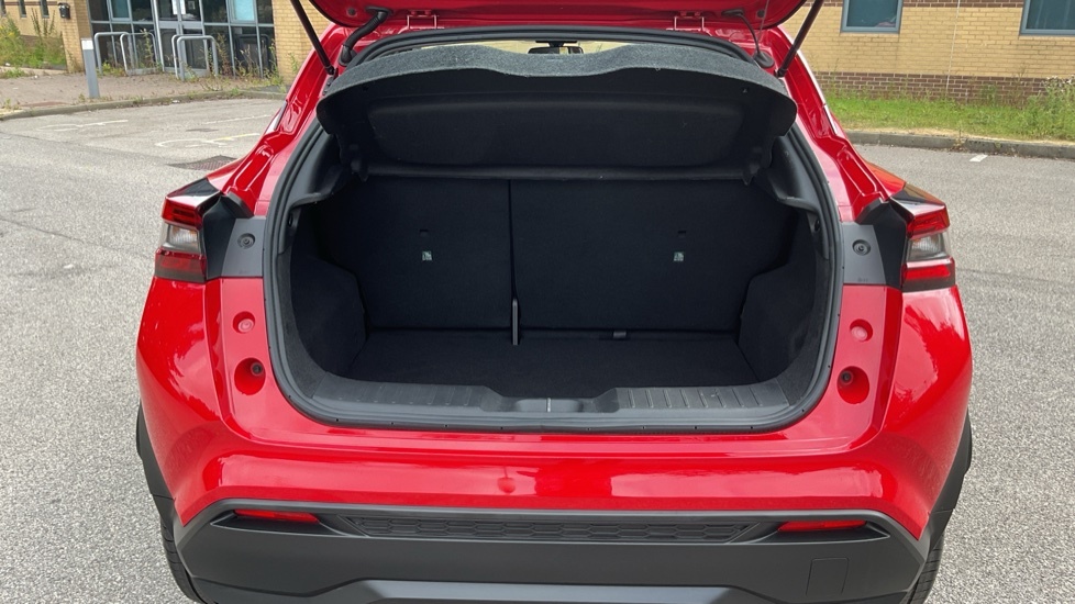 Nissan Juke Acenta Premium BT24ONB Red #4