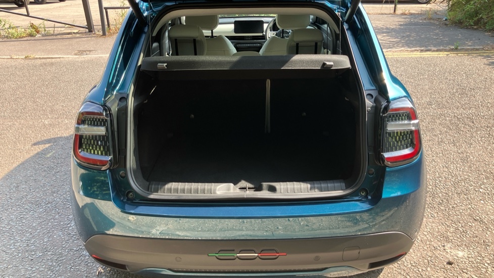Fiat 600e La Prima Green #4
