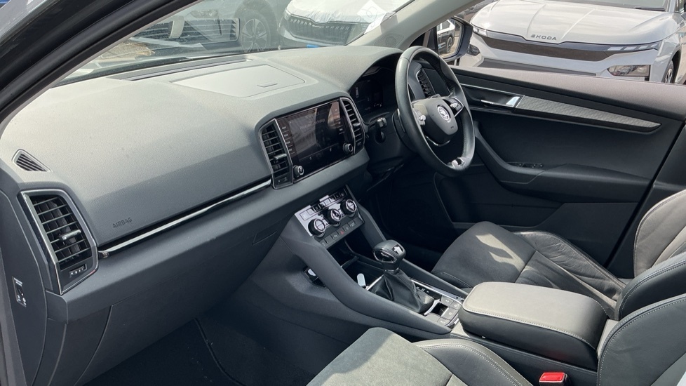 Skoda Karoq Se L YM23VUV Grey #2