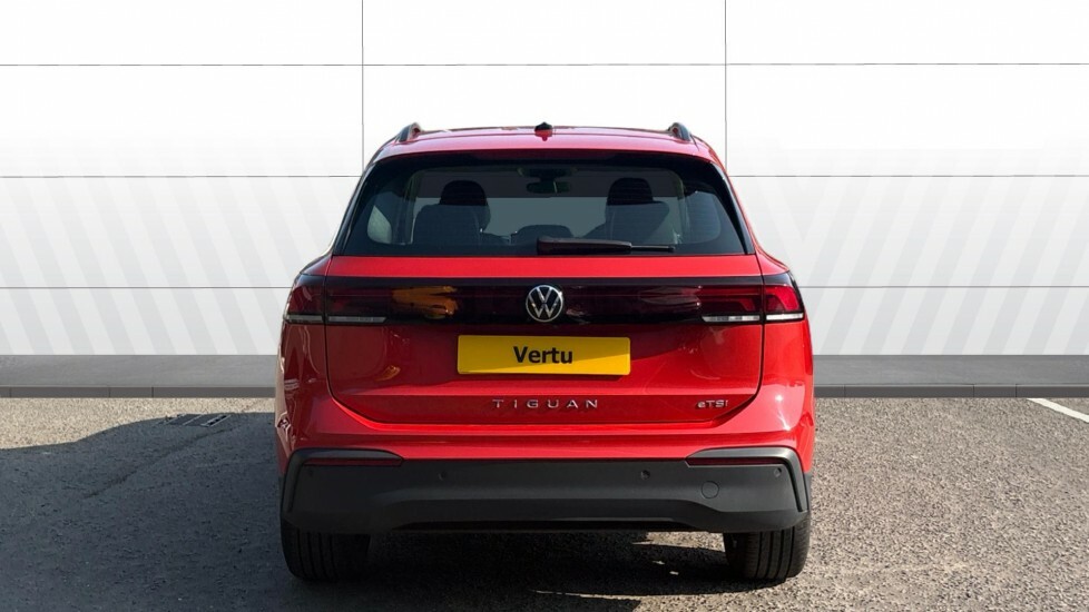 Volkswagen Tiguan Life Launch Edition SA74KLP Red #6