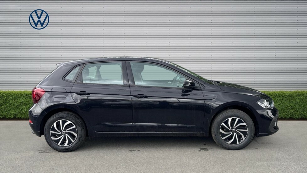 Volkswagen Polo Life YE26OCA Black #4