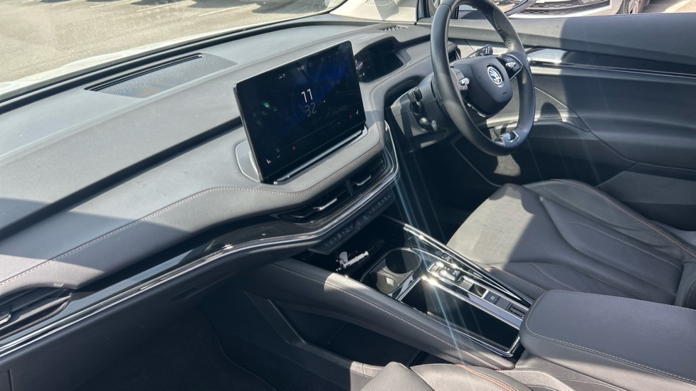 Skoda ENYAQ 80 Ecosuite White #2